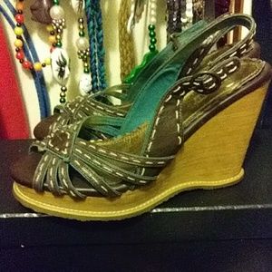 Seychelle Anthropologie wedge brown leather uppers Turquoise Trim shoes